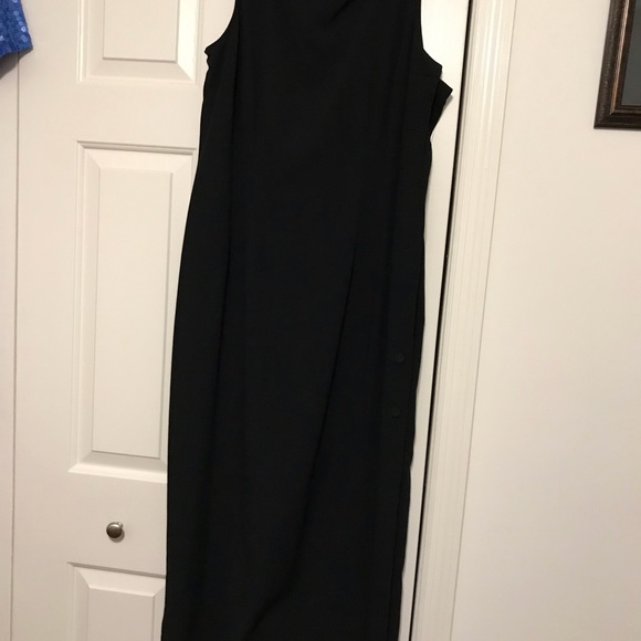 Dress - Picture 1 of 3